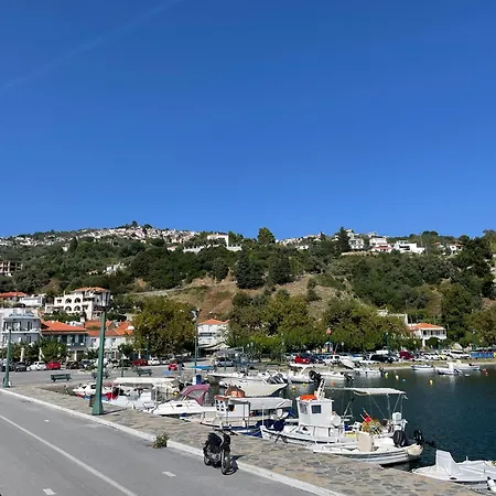 Nina's Garden Loutraki (Skopelos)